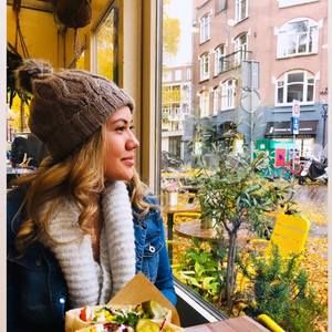 Meet your Posher, Elizabeth